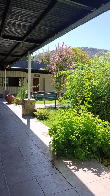 Venta de Gran Centro de Eventos Consolidado