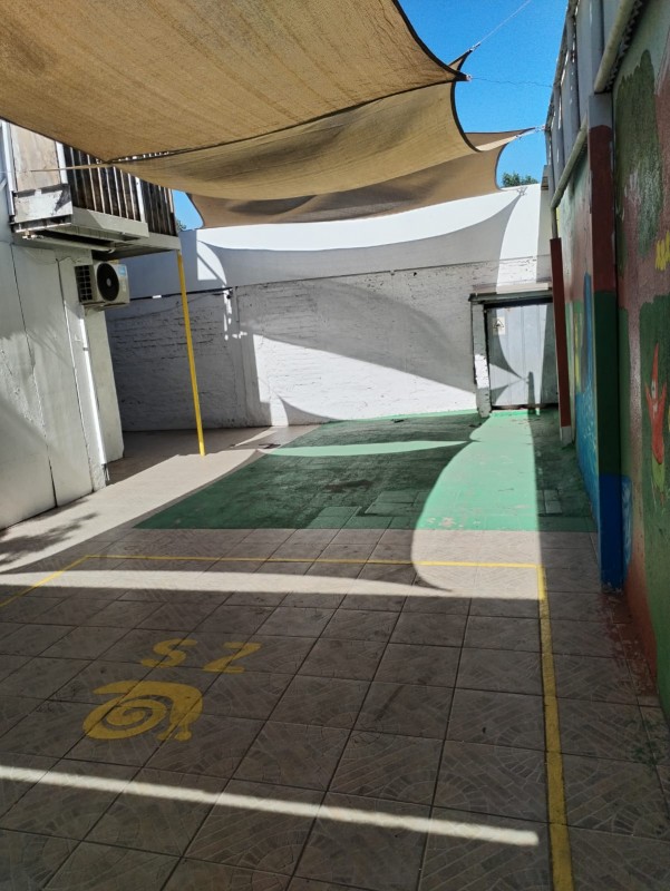 Hermosa Casa Comercial 5D3B Conchali en Venta