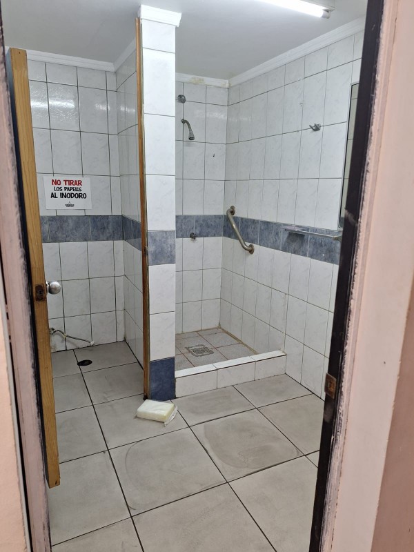 Amplio Local Comercial y Casa 6D5B en Padre Hurtado