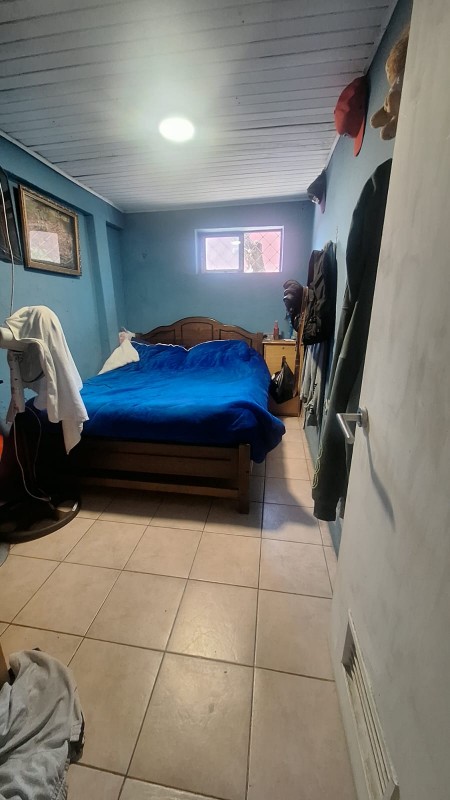 Hermosa Casa Esquina 5D2B