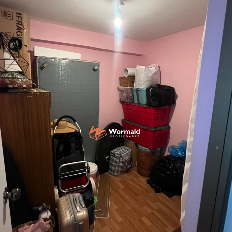 Casa de Tres Pisos en Excelente Ubicación