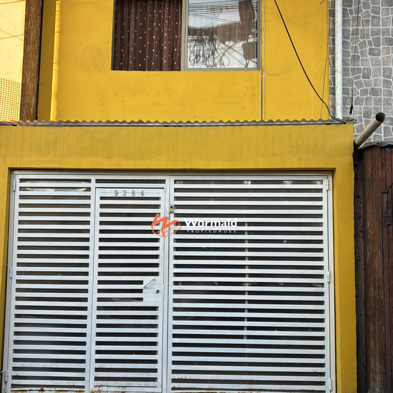 Fotografía de Casa de Tres Pisos en Excelente Ubicación