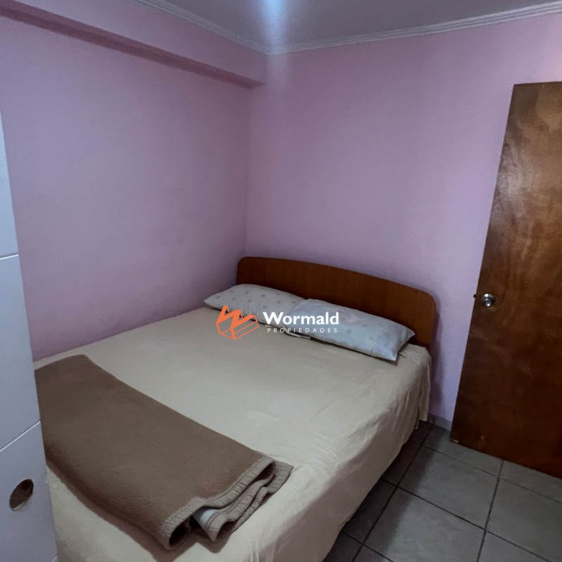 Casa de Tres Pisos en Excelente Ubicación