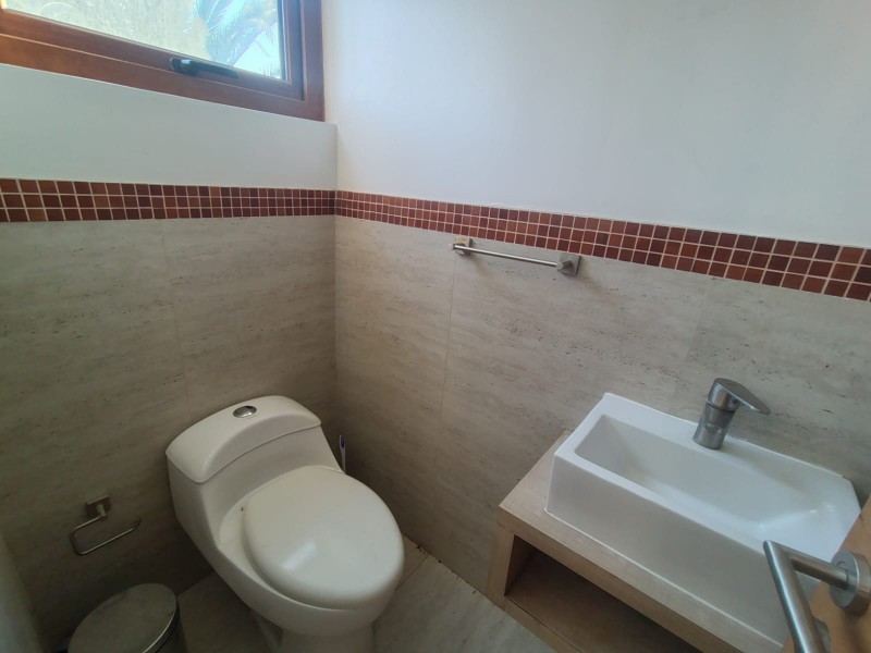Preciosa Casa Mediterránea en Exclusivo Condominio Lonquén