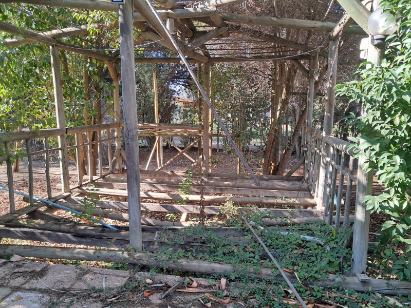 Hermosa Parcela Con Amplia Casa Con Piscina en Condominio