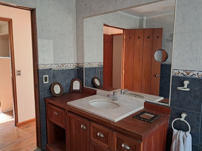 Hermosa Parcela Con Amplia Casa Con Piscina en Condominio