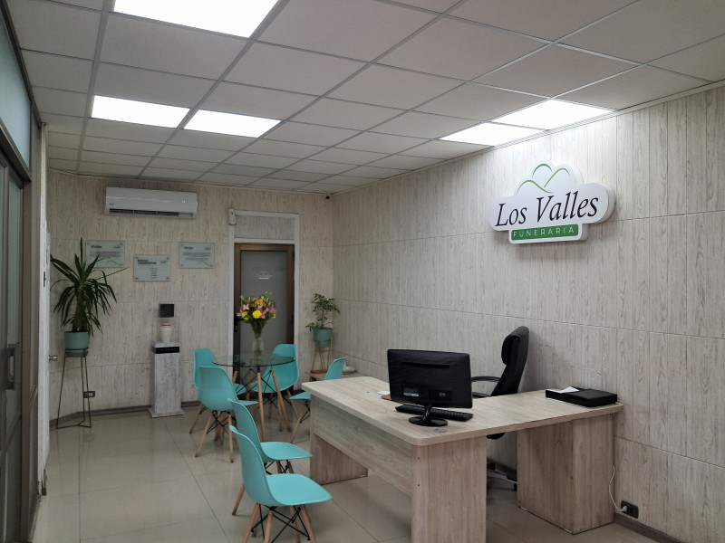 Excelente Local Comercial Funcionando en Vivaceta
