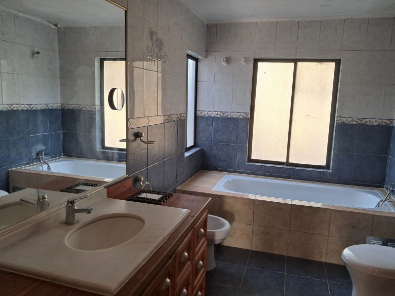Hermosa Parcela Con Amplia Casa Con Piscina en Condominio