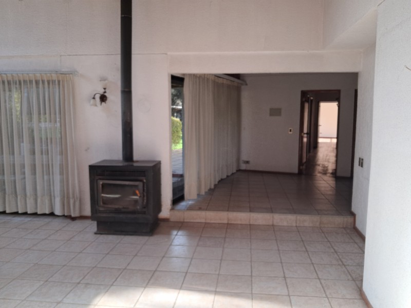 Hermosa Parcela Con Amplia Casa Con Piscina en Condominio