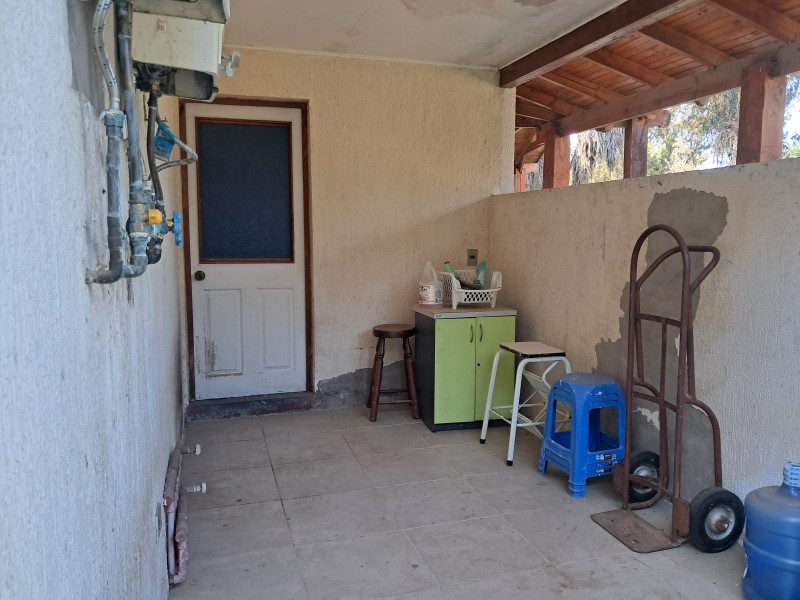 Hermosa Parcela Con Amplia Casa Con Piscina en Condominio