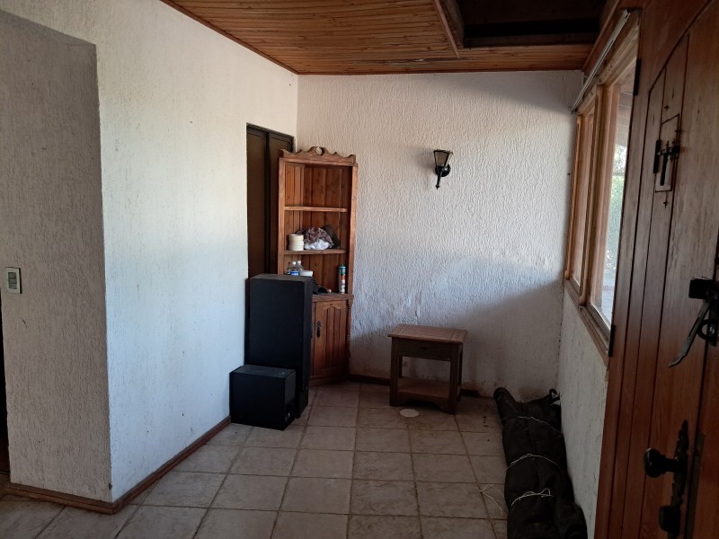 Hermosa Parcela Con Amplia Casa Con Piscina en Condominio