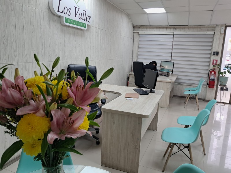 Excelente Local Comercial Funcionando en Vivaceta