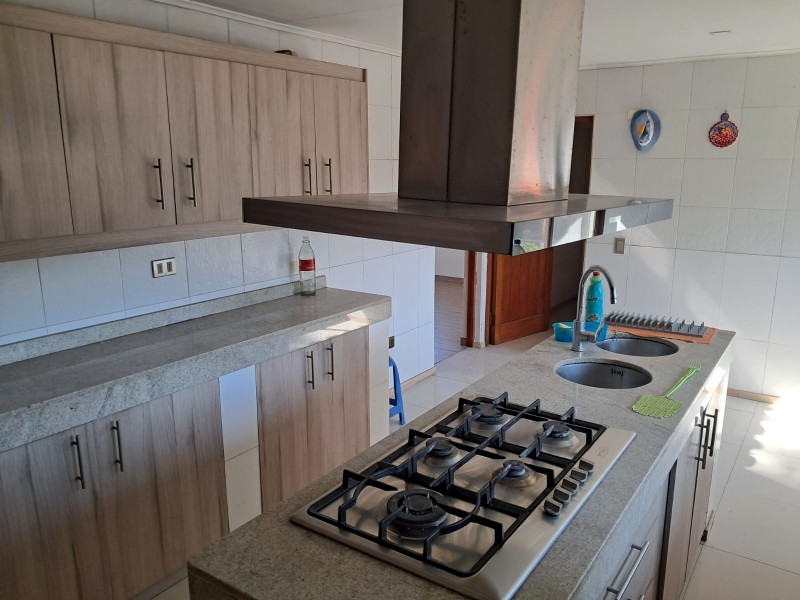 Vendo Hermosa Casa en Condominio Cerrado, Carampangue