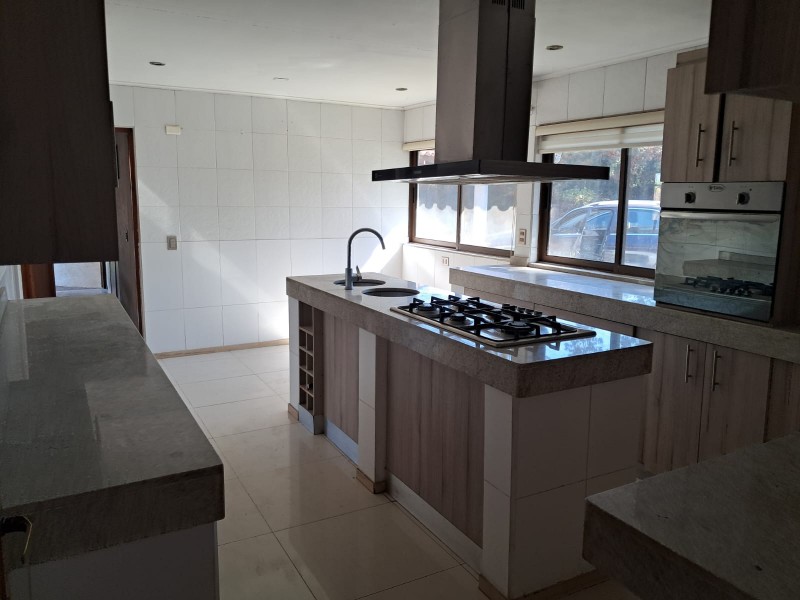 Vendo Hermosa Casa en Condominio Cerrado, Carampangue