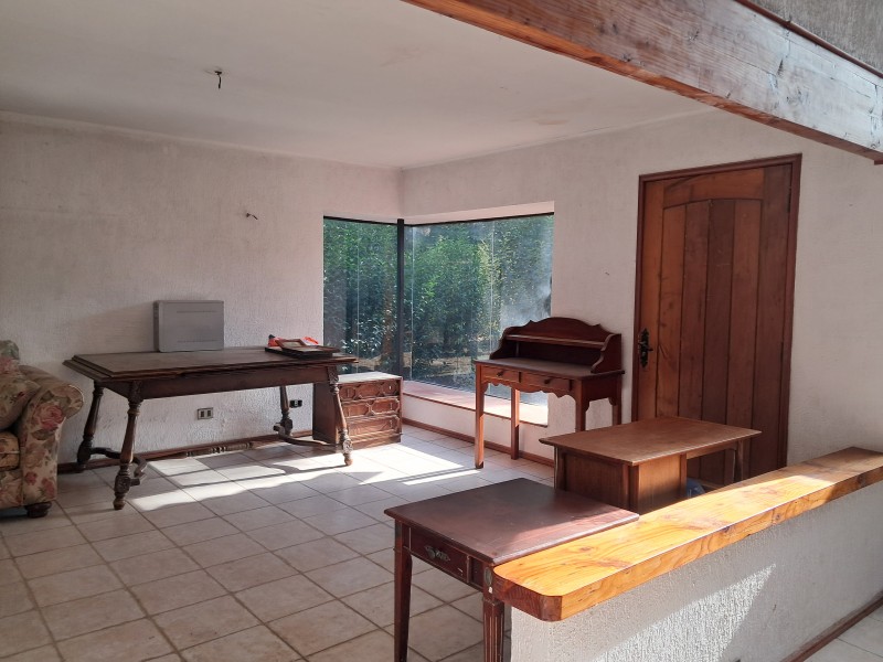 Hermosa Parcela Con Amplia Casa Con Piscina en Condominio