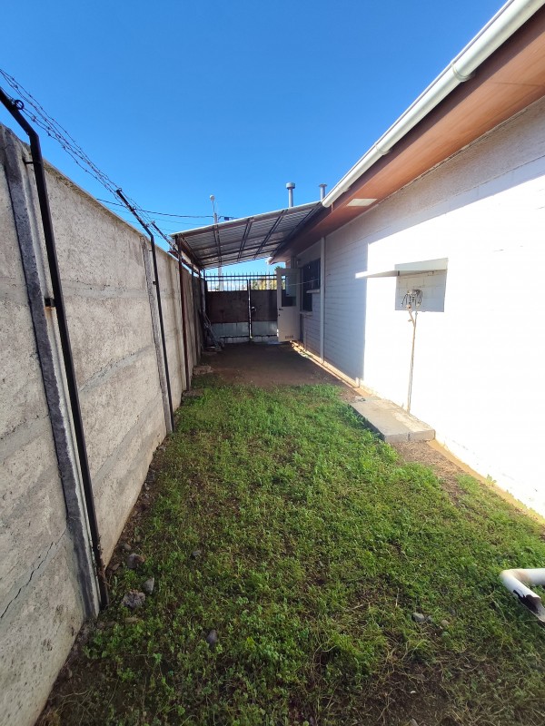 Se Arrienda Casa en Villa Viñedos