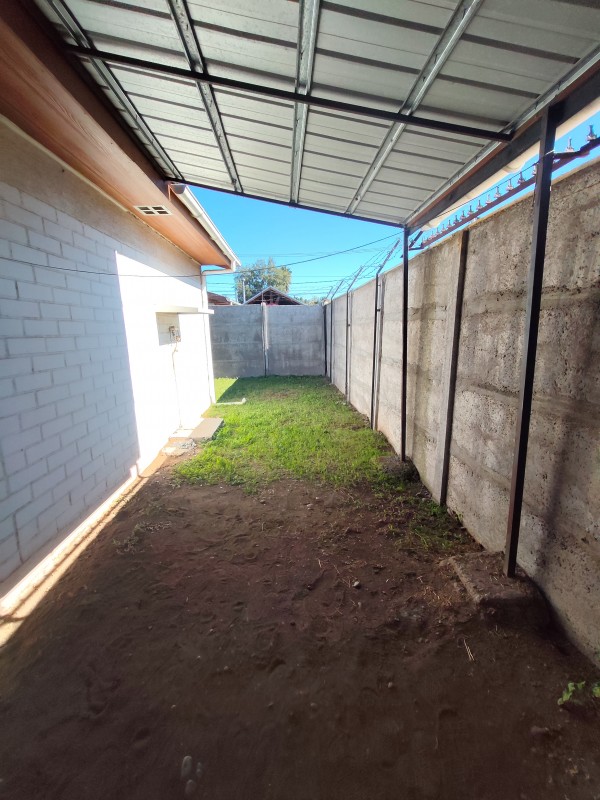 Se Arrienda Casa en Villa Viñedos