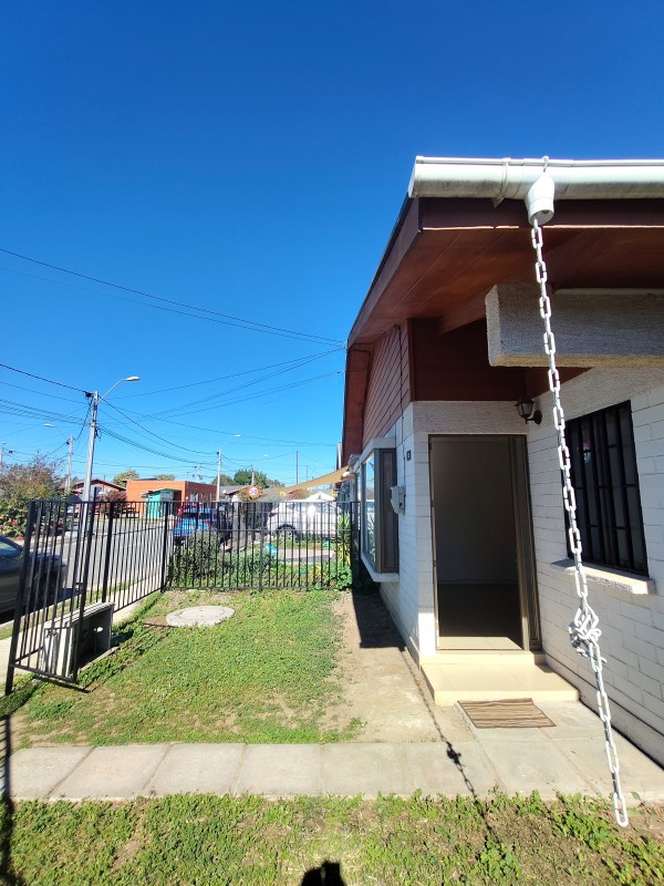 Se Arrienda Casa en Villa Viñedos