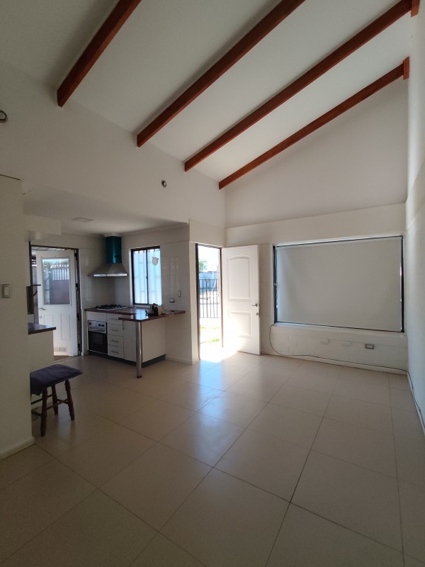 Se Arrienda Casa en Villa Viñedos