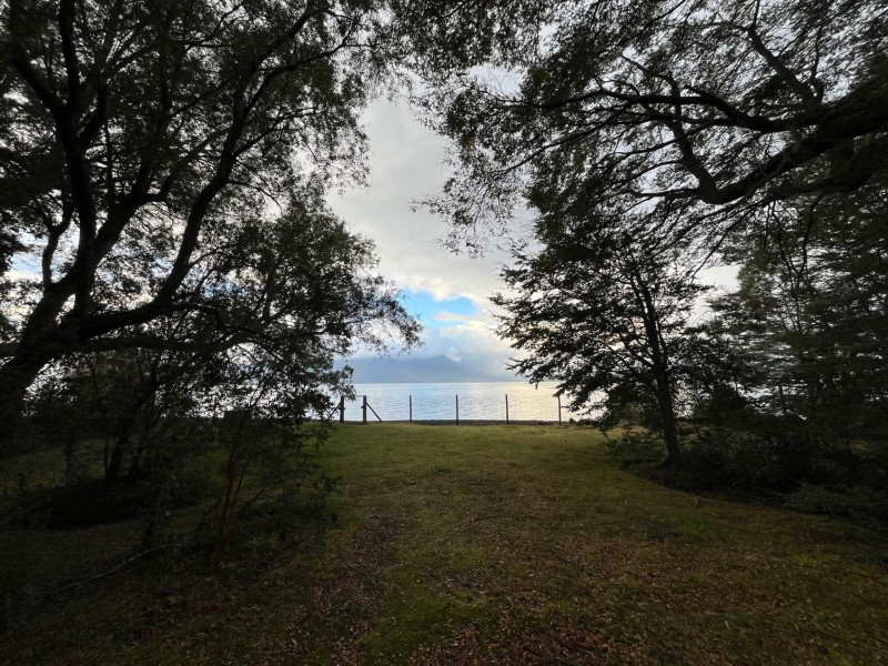 Propiedad 50 Mts Orilla Lago Villarrica, 4 Casas y 12.700 M2