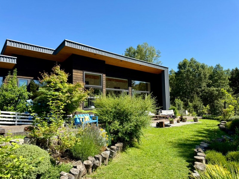 Magnífica Casa en Reserva Nativa Pedregoso de Villarrica