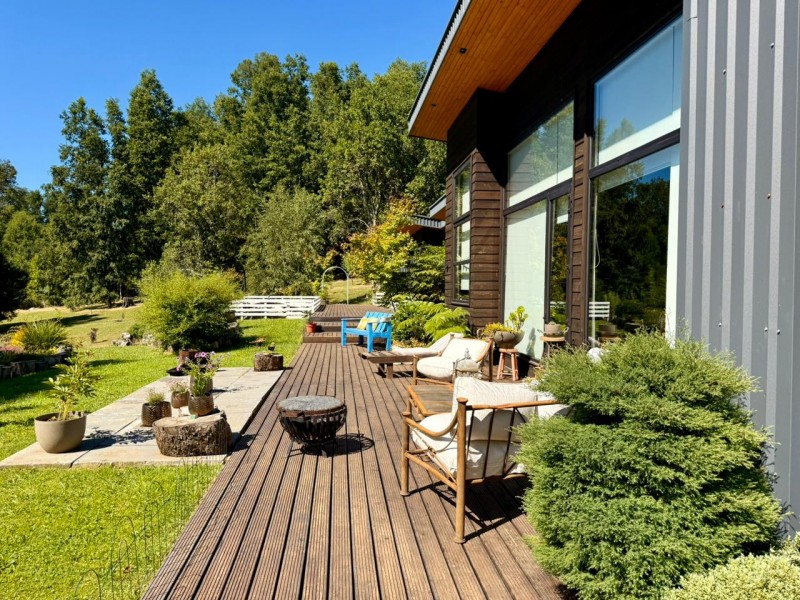 Magnífica Casa en Reserva Nativa Pedregoso de Villarrica
