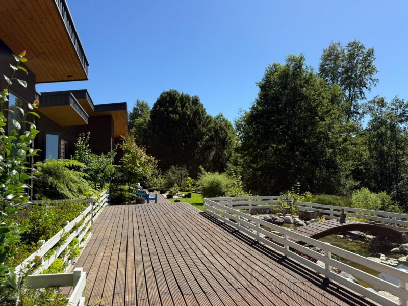 Magnífica Casa en Reserva Nativa Pedregoso de Villarrica