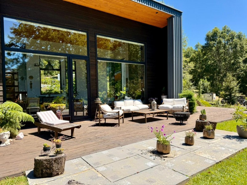 Magnífica Casa en Reserva Nativa Pedregoso de Villarrica