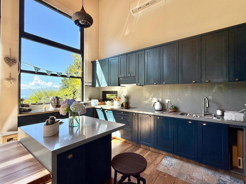 Magnífica Casa en Reserva Nativa Pedregoso de Villarrica