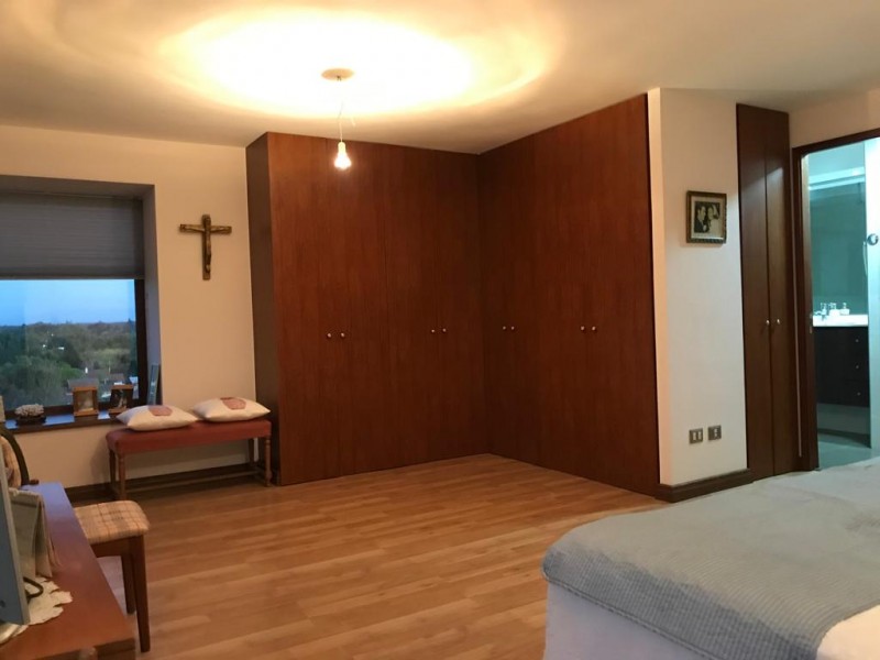 Departamento Mejorado en los Angeles, Con Vista Despejada