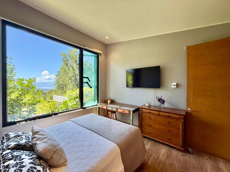 Magnífica Casa en Reserva Nativa Pedregoso de Villarrica