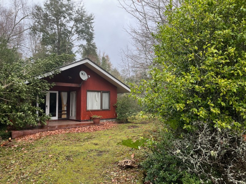 Propiedad 50 Mts Orilla Lago Villarrica, 4 Casas y 12.700 M2