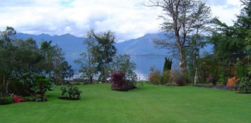 Fotografía de Propiedad 50 Mts Orilla Lago Villarrica, 4 Casas y 12.700 M2