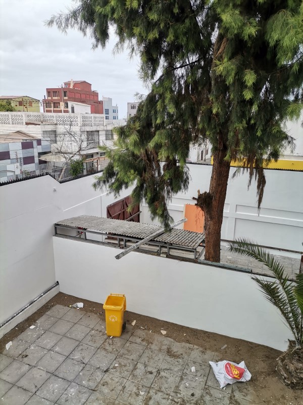 Excelente Propiedad Con Uso Comercial
