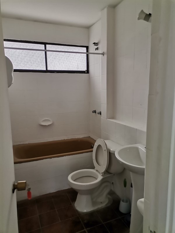 Excelente Propiedad Con Uso Comercial