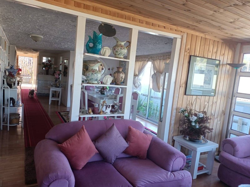 Casa 4D en Placilla Con Amplio Terreno