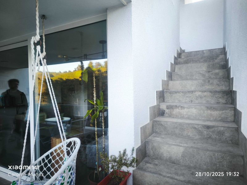 Exclusivo Dúplex Reñaca: Naturaleza y Confort