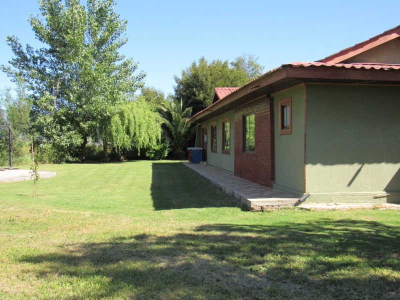 Parcela en Condominio Con 2 Casas y Cabaña.