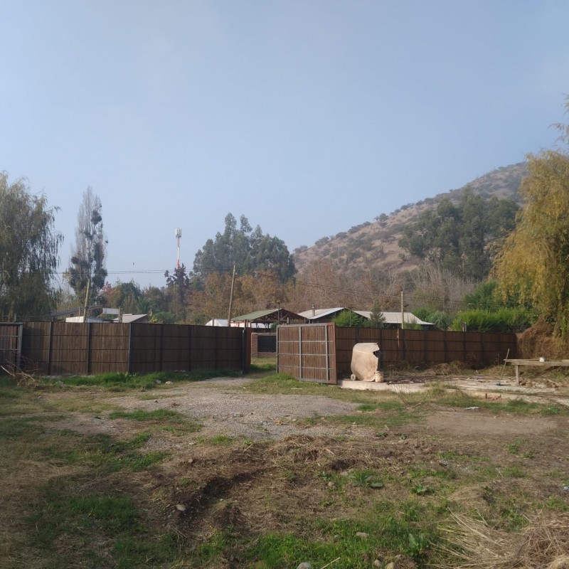 Amplio Terreno Urbano de 3.160,41 M² Con una Cabaña