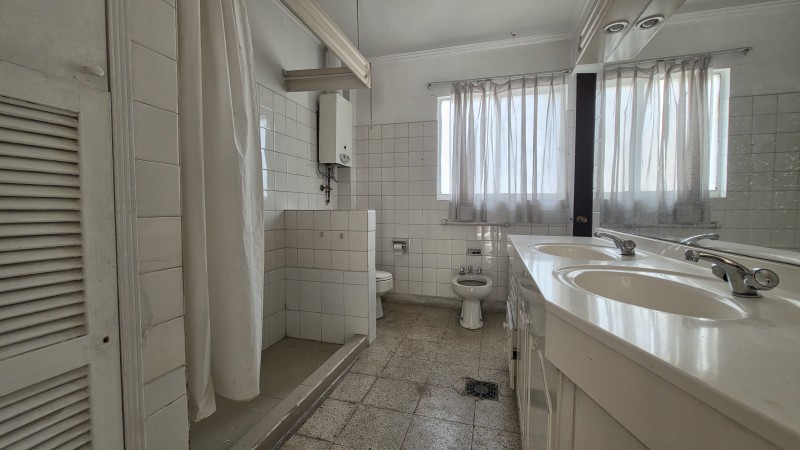 Exclusiva Casa en Venta, Gran Terreno