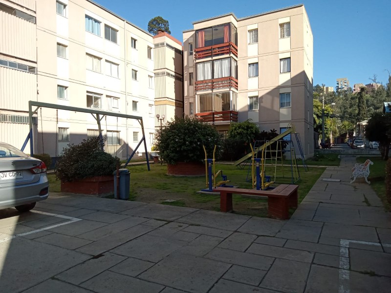 Vende Depto. Pasos Mall y Otros, Alvarez, Viña del Mar