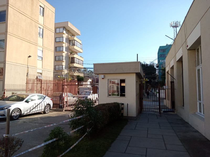 Vende Depto. Pasos Mall y Otros, Alvarez, Viña del Mar