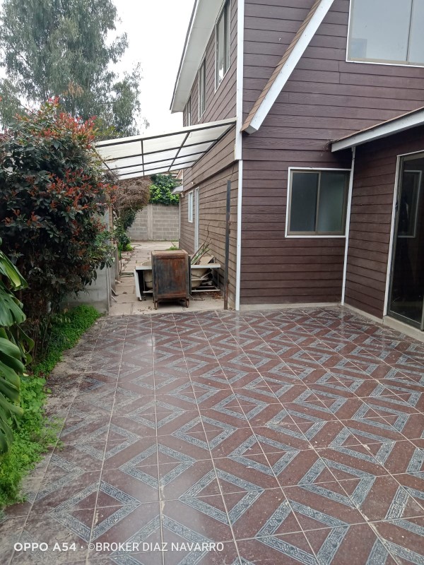 Vende Amplia Casa Completamente Renovada, Concon