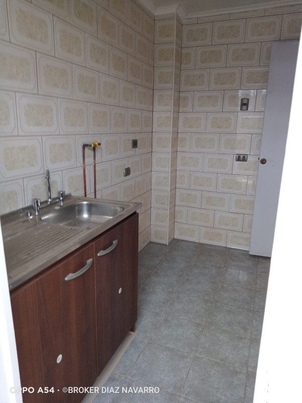Vende Depto. Pasos Mall y Otros, Alvarez, Viña del Mar