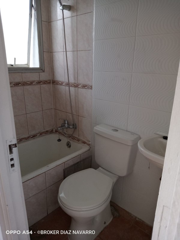 Vende Depto. Pasos Mall y Otros, Alvarez, Viña del Mar