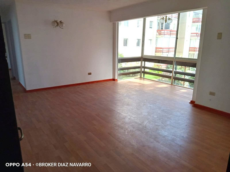 Vende Depto. Pasos Mall y Otros, Alvarez, Viña del Mar