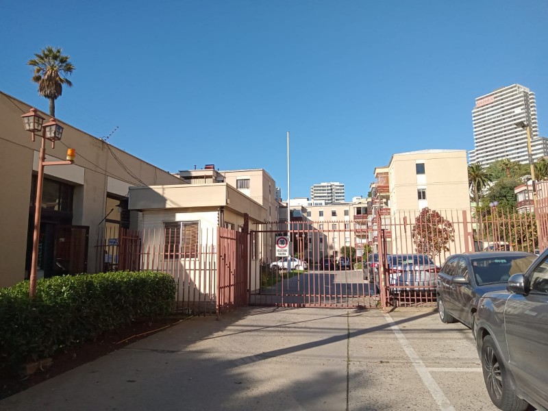 Vende Depto. Pasos Mall y Otros, Alvarez, Viña del Mar