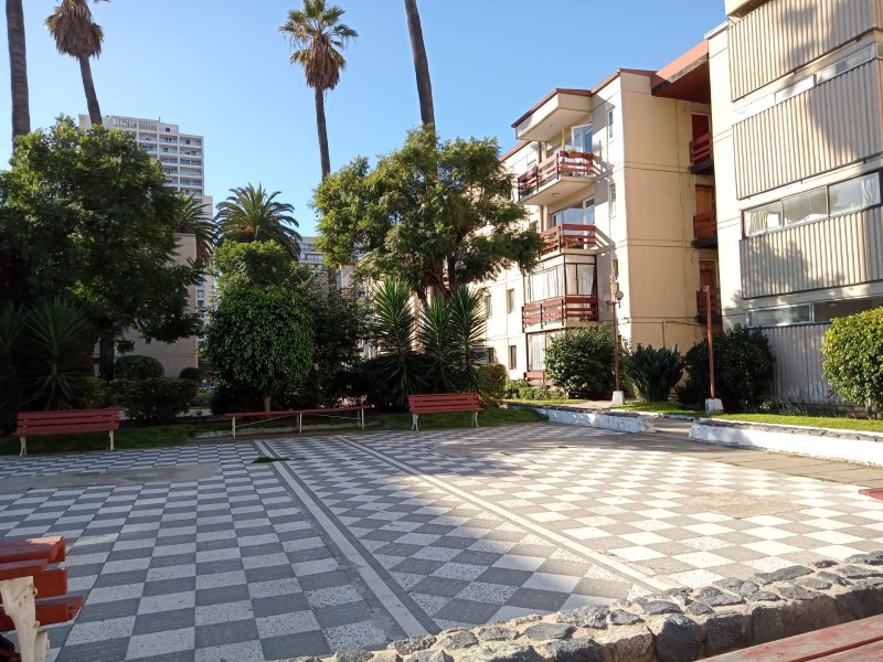 Vende Depto. Pasos Mall y Otros, Alvarez, Viña del Mar