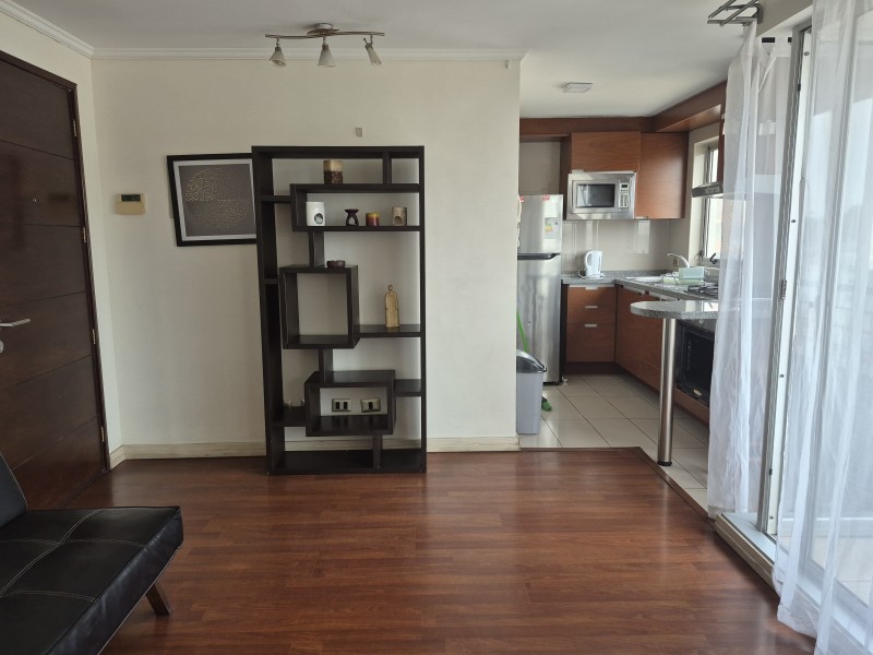Arriendo Departamento en 5 Poniente