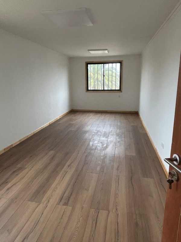 Arrienda Oficina Comercial Calle Bilbao Quintero